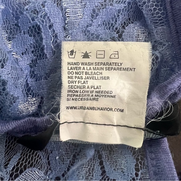 Urban Behaviour Tank Top - Picture 11 of 11